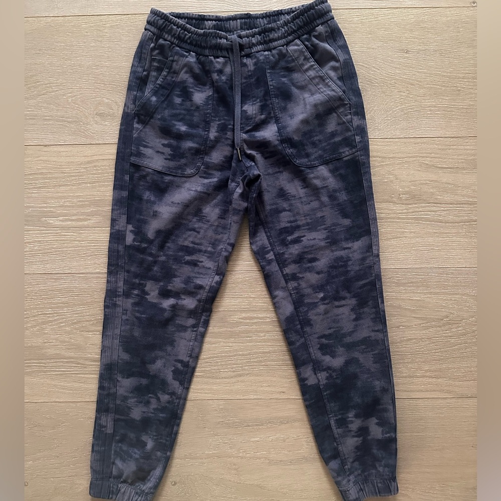 Athleta Farallon Printed Jogger - Picture 4 of 6